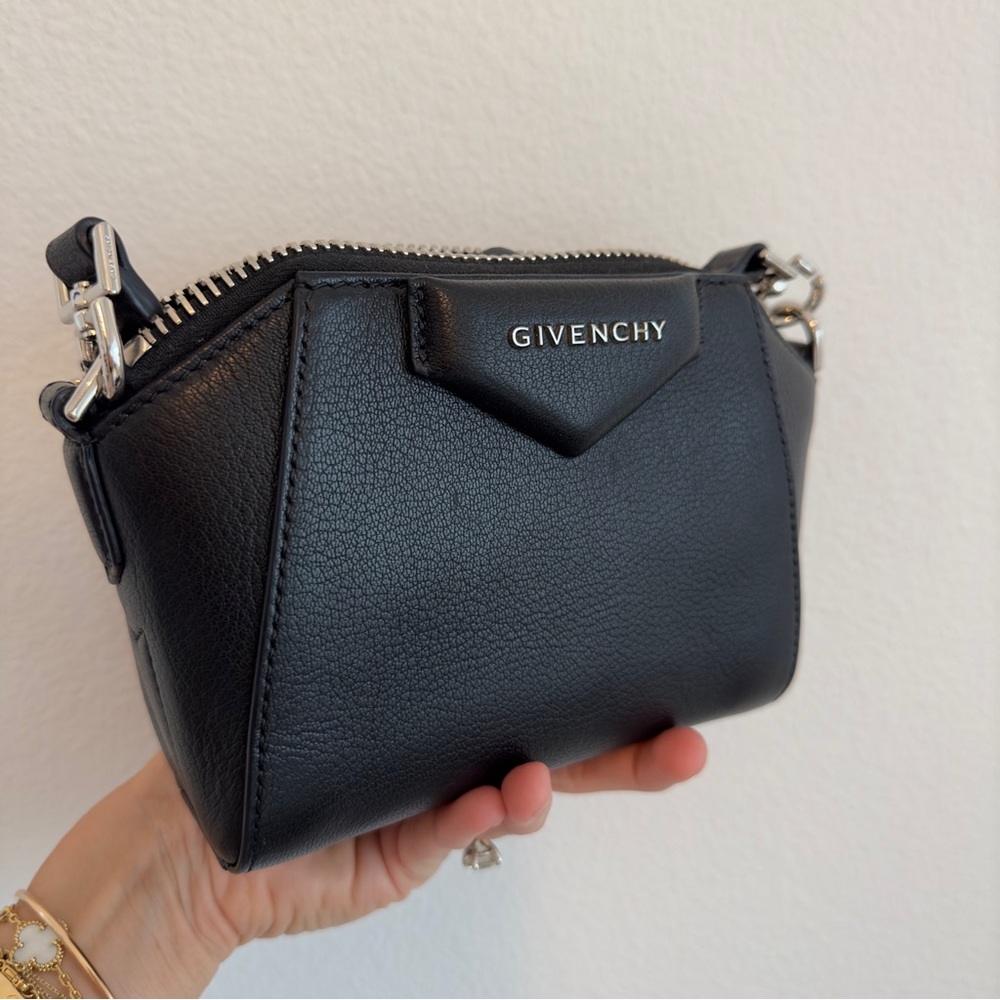 Givenchy Antigona Nano leather purse crossbody bag - Picture 3 of 13